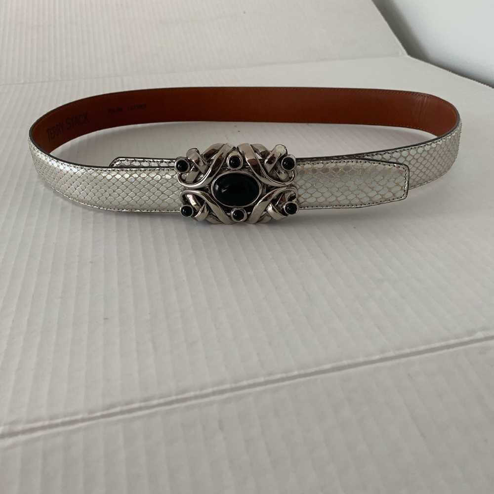 Terry Stack women’s gold leather belt silver & black stone buckle size Medium